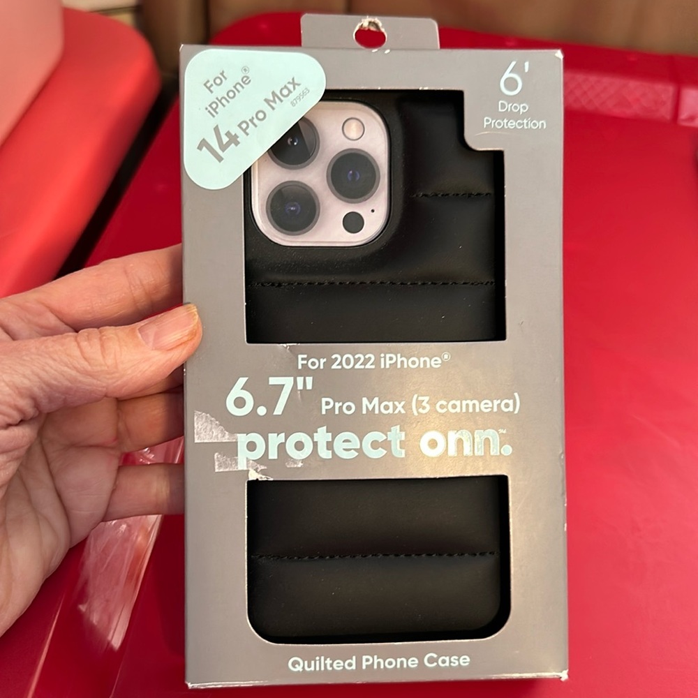 Protectonn quilted  phone case for 14 Pro Max. New in box